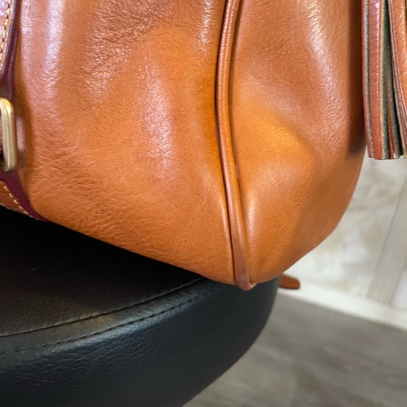 Dooney & Bourke  Florentine Satchel Leather Tote Bag natural excellent condition - Picture 4 of 16